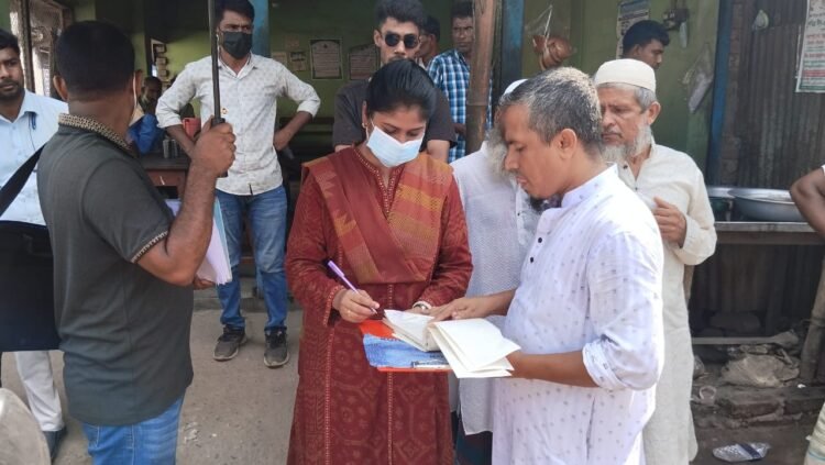 রায়পুরায় যানজট নিরসনে ভ্রাম্যমাণ আদালত, ১০’জনকে জরিমানা