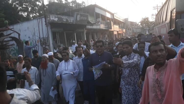 কানকিরহাটে বিএনপির ৩১ দফা কর্মসূচির লিফলেট বিতরণে আব্দুল মান্নান