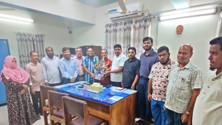 পটুয়াখালী ভার্সিটিতে, আনুষ্ঠানিকভাবে সিএসআইটি বিভাগের চেয়ারম্যানের দায়িত্ব নিলেন প্রফেসর আতিক