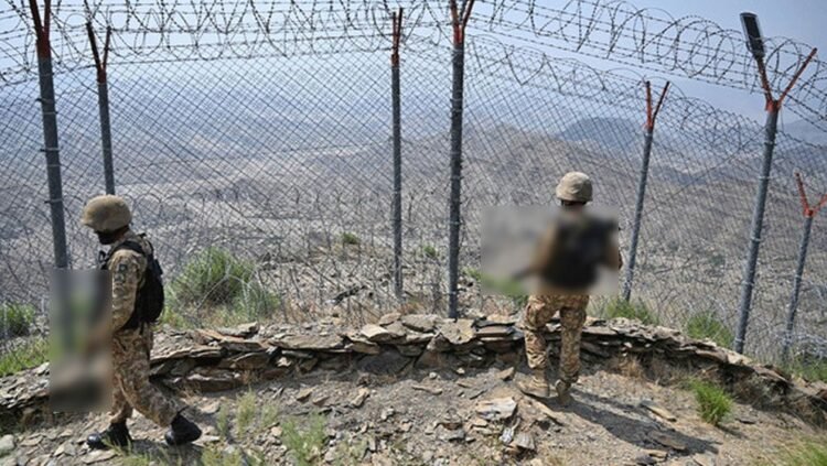 সীমান্ত সংঘর্ষে ২৩ পাক সেনা ও ২০০ তালেবান যোদ্ধা নিহত