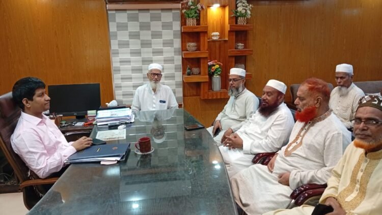 রায়গঞ্জে কৃষি প্রণোদনার সার ও বীজ বিতরণ