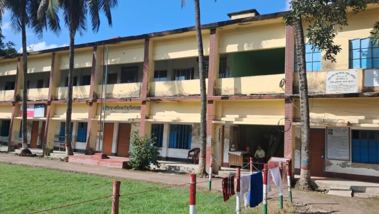 নানা অনিয়মে জড়িত ঐতিহ্যবাহী রাজৈর বালিকা উচ্চ বিদ্যালয়