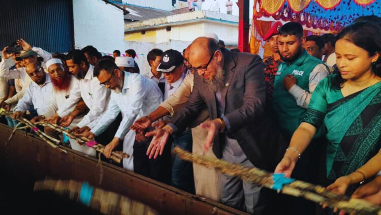নাটোরে নর্থ বেঙ্গল সুগার মিলস  আখ মাড়াই মৌসুমের উদ্ধোধন