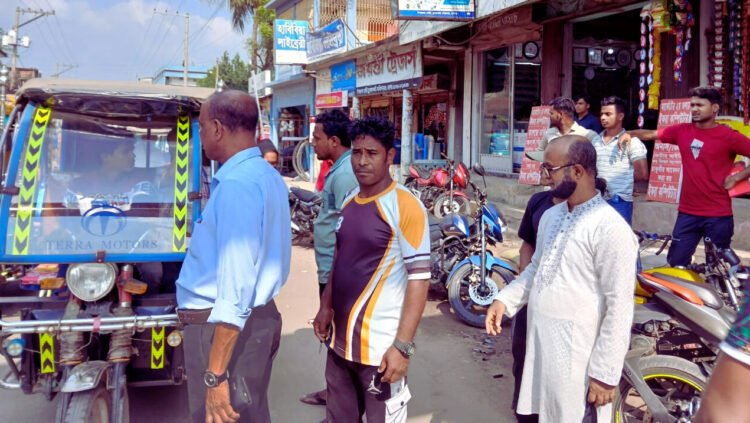 চুনারুঘাট  পৌরসভার লাইসেন্স বিহীন যানবাহন আটক