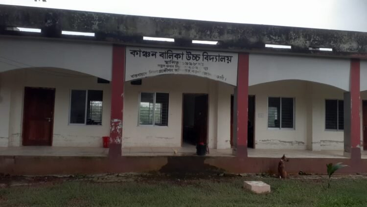 নওগাঁয় বালিকা বিদ্যালয়ের নবম শ্রেণির এক ছাত্রীকে শ্লীলতাহানী,সহকারী শিক্ষক বরখাস্ত