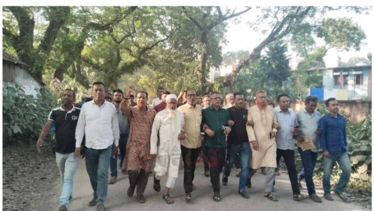 লকডাউন কর্মসূচি ঠেকাতে রায়গঞ্জে বিএনপির বিক্ষোভ মিছিল