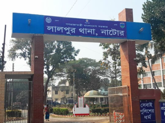 লালপুর থানার ভেতর থেকেই   মোটরসাইকেল চুরি- চোরকে খুঁজছে পুলিশ