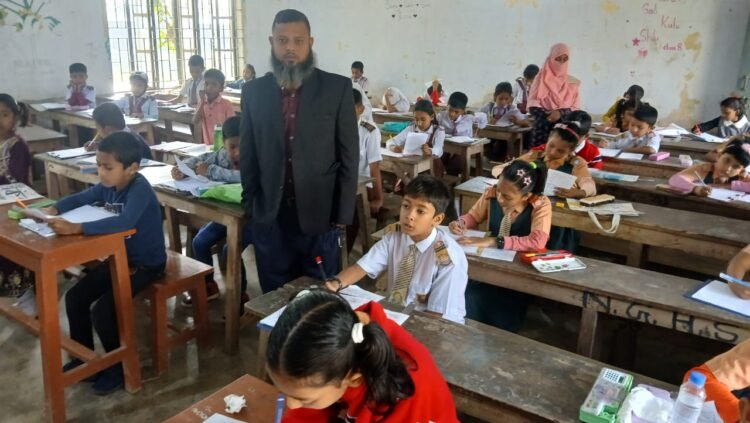 নওগাঁয়  কিন্ডারগার্টেন অ্যাসোসিয়েশন কর্তৃক আয়োজিত প্রাথমিক বৃত্তি পরীক্ষা অনুষ্ঠিত