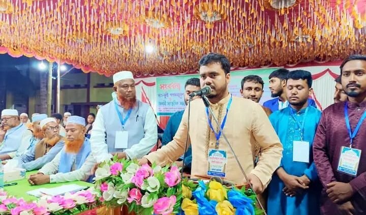 নাটোরের ‎বড়াইগ্রামে চাকসু ভিপি ইব্রাহিম রনিকে গণসংবর্ধনা