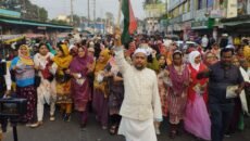 নড়াইল-২ আসনে মনিরুলকে মনোনয়ন দেয়ার দাবিতে মিছিল 