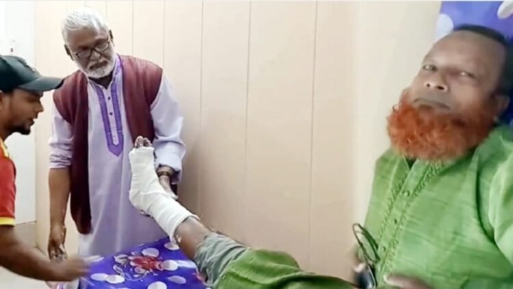 বানিয়াচং সড়কে দুর্ঘটনা: আহত নেতার পাশে ছুটে ডা. জীবন