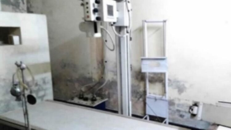 দুমকী উপজেলায়, স্বাস্থ্য কমপ্লেক্স টেকনিশিয়ানের  অভাবে এক্স-রে বন্ধ