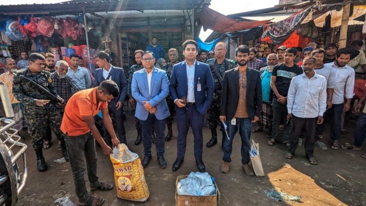 ঠাকুরগাঁও  পরিবেশ অধিদপ্তর জেলা কার্যালয়ের উদ্যোগে  নিষিদ্ধ ঘোষিত পলিথিন বিরোধী মোবাইল কোর্ট পরিচালনা