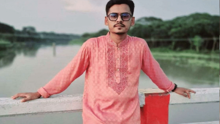 নাটোরে ভুয়া আইডি খুলে প্রতারণা, মামলার পর থেকে পলাতক ল্যাব সহকারী অনিক