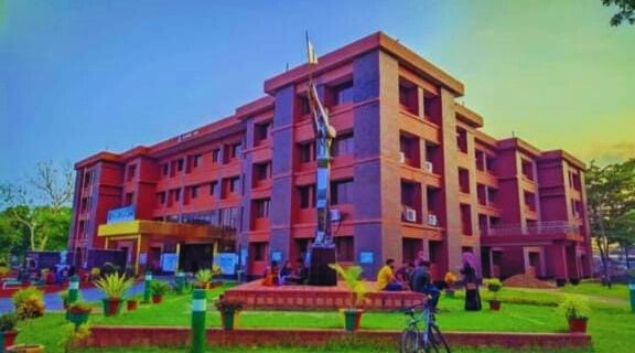 হাইকোর্টের নির্দেশে পটুয়াখালী ভার্সিটির, দুই শিক্ষার্থী পুনঃভর্তির আদেশ