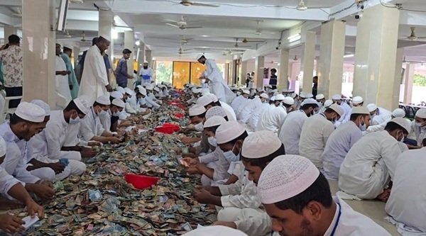 মসজিদের ফান্ডের টাকা ব্যয়ের সঠিক নিয়ম কি?