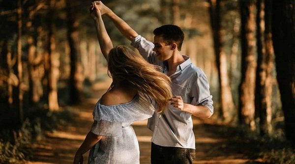 বারবার প্রেমে পড়া কি আসক্তি?