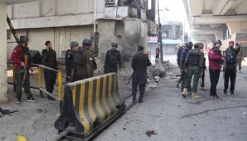 পাকিস্তানে এফসি সদরদপ্তরে আত্মঘাতী হামলা, নিহত ৬