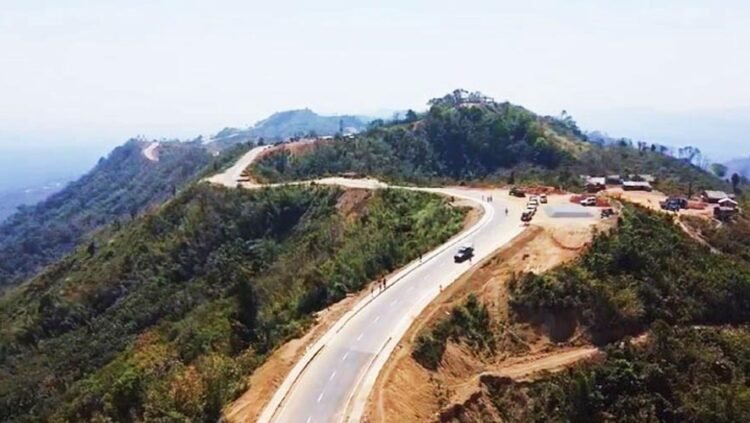 রাঙামাটিতে পাহাড়ে দেশের সবচেয়ে উঁচু সড়ক