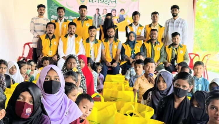 নগরফুল হলিডে স্কুল পটিয়া শাখায় ১১তম মৌসুমের তৃতীয় ধাপে  শীতবস্ত্র বিতরণ  কর্মসূচি অনুষ্ঠিত