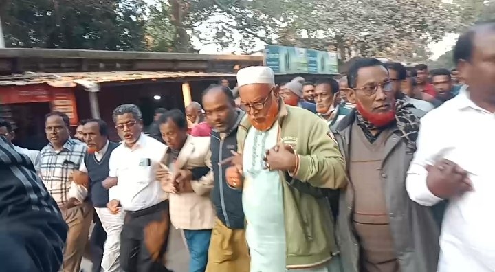 রায়গঞ্জের সলঙ্গায় বিএনপির বিক্ষোভ মিছিল ও সমাবেশে