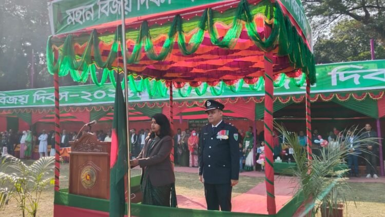 নান্দাইল যথাযোগ্য মর্যাদায় কুচকাওয়াজসহ মহান বিজয় দিবস পালিত