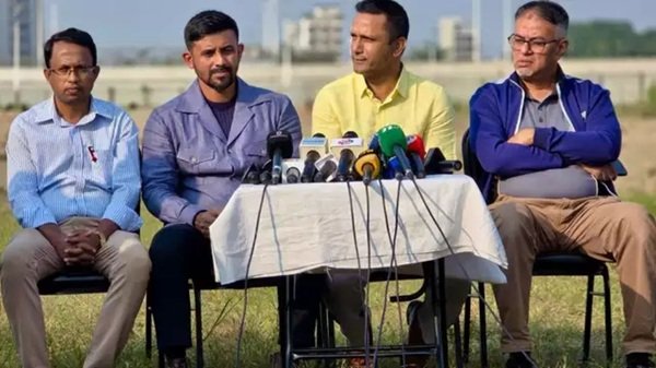 পূর্বাচল স্টেডিয়ামে ‘মাটি চুরি’ ইস্যুতে নড়েচড়ে বসলেন পাইলট