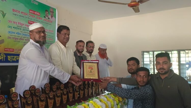 টপস্টার গ্রুপের চেয়ারম্যান সৈয়দ হারুন এর উদ্যোগে এসএসসি ও সমমানের শিক্ষার্থীদের সংবর্ধনা