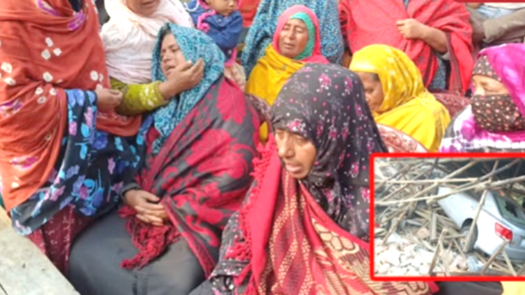 মহেশপুরে নিয়ন্ত্রণ হারিয়ে চায়ের দোকানে প্রাইভেট কারের ধাক্কা, নিহত ১ আহত ৩