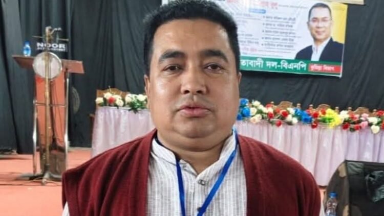 স্বতন্ত্র প্রার্থী হওয়ায় বহিষ্কার, ভোটের মাঠ ছাড়ছেন না পলাশ