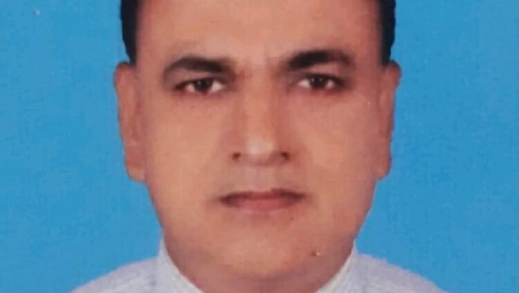 সবাইকে কাদিয়ে না ফেরার দেশে চলে গেলেন সাংবাদিক পরিতোষ রায়