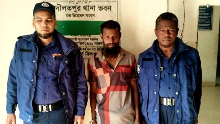 মাদ্রাসা ছাত্রীকে ধর্ষণের অভিযোগে দৌলতপুরে গ্রেফতার ১