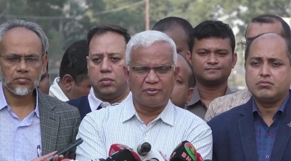 চিকিৎসা নিতে পারছেন খালেদা জিয়া, শারীরিক অবস্থা আগের মতোই স্থিতিশীল