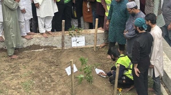বিদ্রোহী কবির পাশে চিরনিদ্রায় আপসহীন বিপ্লবী হাদি