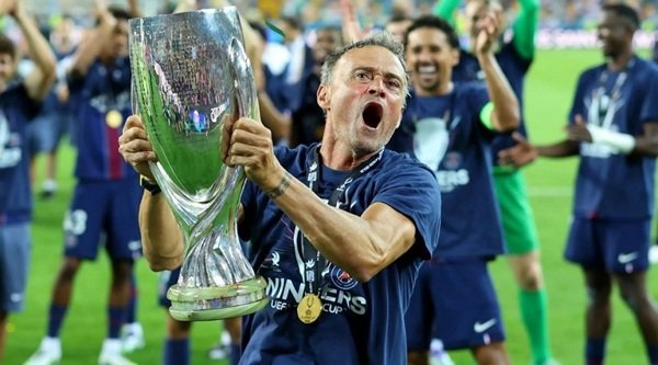 আজীবনের জন্য পিএসজিতেই থাকছেন এনরিখ