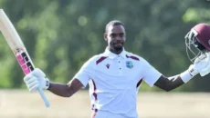 গ্রেভসের ডাবল-সেঞ্চুরিতে অবিশ্বাস্য ড্র ওয়েস্ট ইন্ডিজের