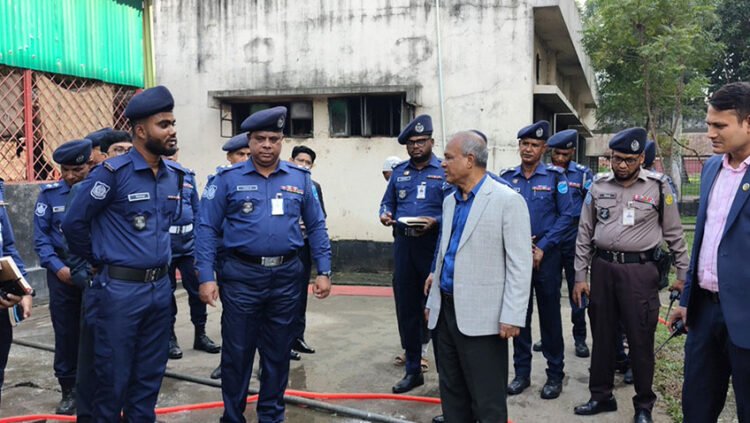 নরসিংদীর রায়পুরায় সন্ত্রাসী দমনে যৌথ অভিযান পরিচালনা করা হবে