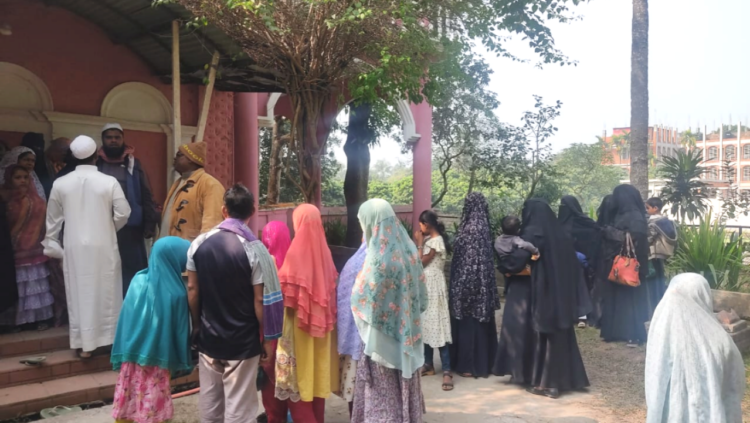 সোনারগাঁয়ে আচরণবিধি লঙ্ঘন, হাতপাখা প্রার্থীকে ১০ হাজার টাকা জরিমানা