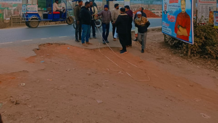 ১৫ বছর পর মুসলিমবাগ এলাকার রাস্তা মেরামত শুরু হচ্ছে