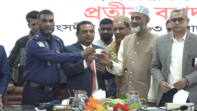 সিরাজগঞ্জের ৬ আসনে প্রতীক বরাদ্দ, মাঠে ৩৫ প্রার্থী