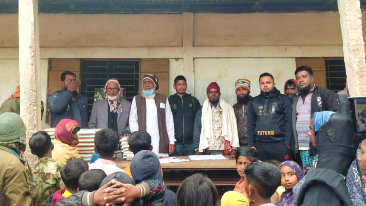 সিলেটের কোম্পানীগঞ্জ লাছুখাল স্কুলের শিক্ষার্থীরা পেলো নতুন বই