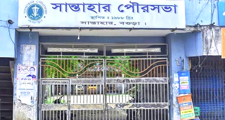 চলমান নির্মাণকাজে প্রশ্ন, নীরব দর্শক পৌর কর্তৃপক্ষ