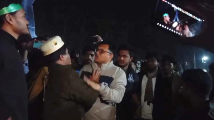 পটুয়াখালী ভার্সিটিতে, শিবিরের বিক্ষোভ মিছিলে ছাত্রদলের বাধা; ক্যাম্পাস ঘিরে উত্তেজনা