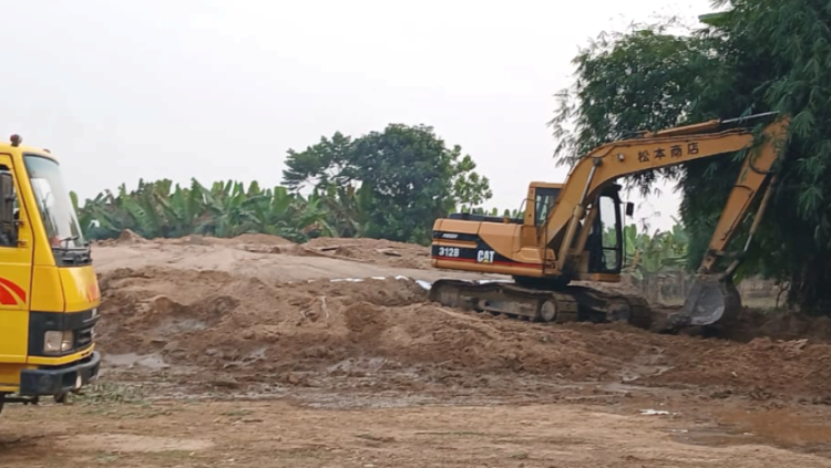 আহম্মদাবাদে নির্ভয়ে চলছে অবৈধ বালু উত্তোলন ও পাচার-