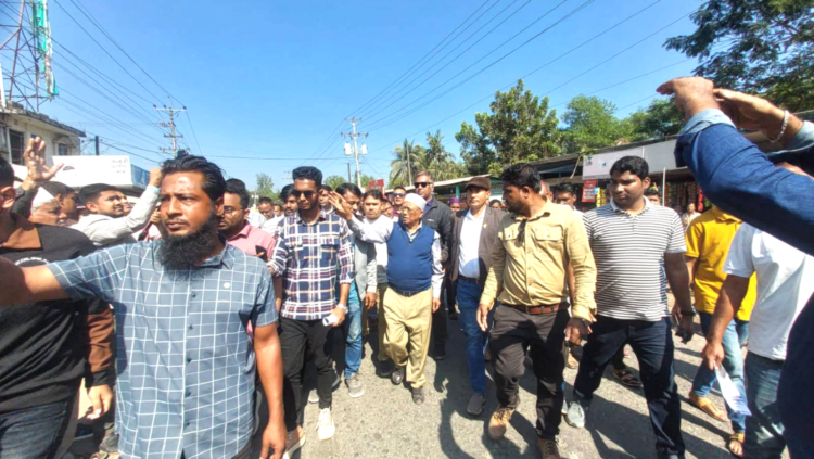 বৃহৎ জনগোষ্ঠীকে বেকার রেখে কোন দেশ’ই অর্থনৈতিকভাবে উন্নতি করতে পারেনা।  — আবদুল আউয়াল মিন্টু