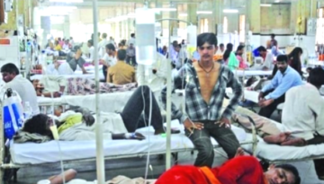 গাজীপুর টঙ্গীতে হঠাৎ খিচুনি উঠে দুই প্রতিষ্ঠানের শতাধিক শ্রমিক অসুস্থ