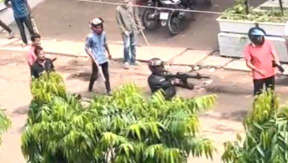 ফেনীতে নির্বাচনে নিরাপত্তা নিয়ে শঙ্কা : জুলাই গণহত্যায় ব্যবহৃত শতাধিক অবৈধ অস্ত্র উদ্ধার হয়নি