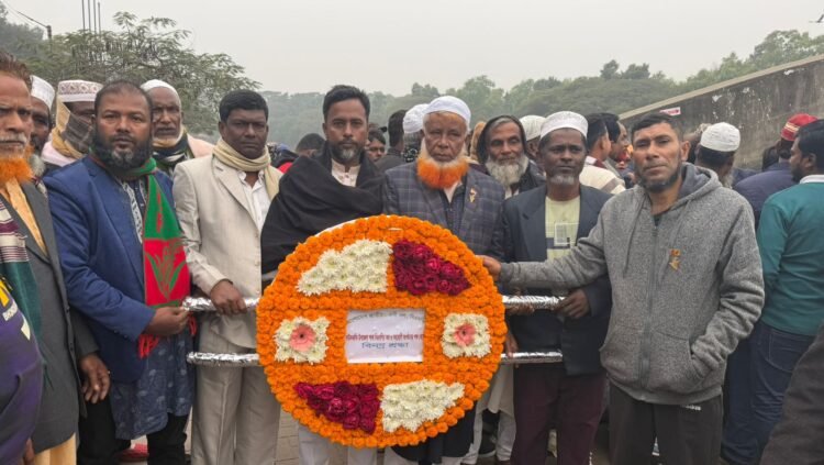 সাবেক রাষ্ট্রপতি জিয়াউর রহমানের মাজারে ড. খন্দকার মোশাররফ হোসেনের শ্রদ্ধা ও ফাতেহা পাঠ