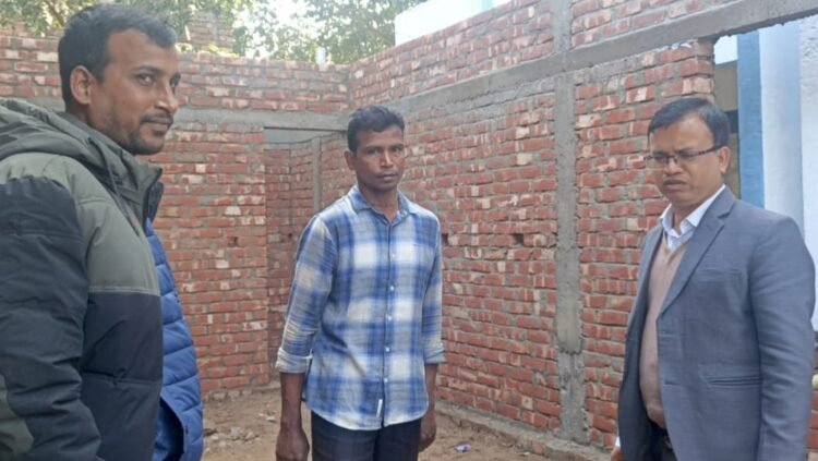 নেত্রকোনা পৌরসভার প্রশাসক আরিফুল ইসলাম সরদারের প্রচেষ্টায় পৌরসভার প্রতিটি দপ্তরে কাজে গতি ও স্বচ্ছতা এসেছে