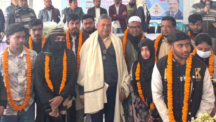 শ্রীপুরে এনসিপি ও চরমোনাইয়ের শতাধিক নেতা-কর্মীর বিএনপিতে যোগদান